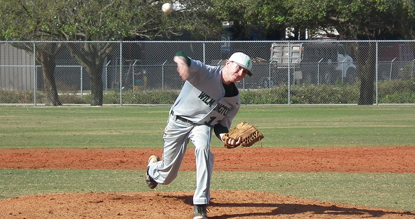 Two-out error sends @DubC_Baseball to loss