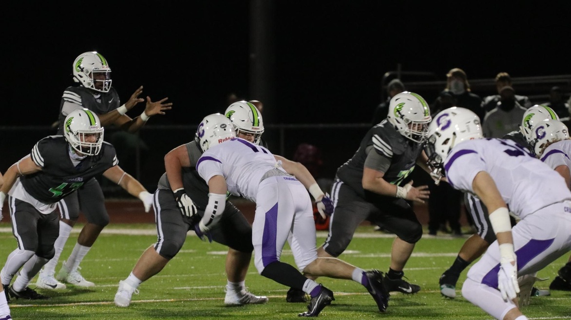 Football Offensive Line Named to D3football.com Team of the Week