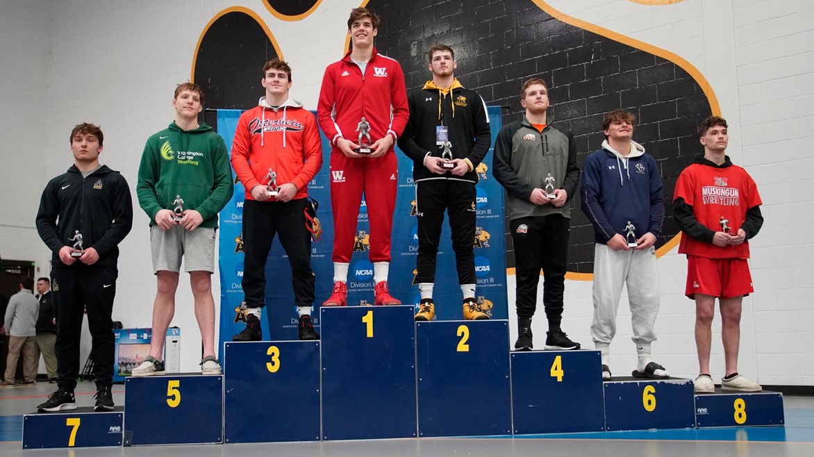 Hobbs and Tackett Place for Wrestling at NCAA Division III Central Region Championships