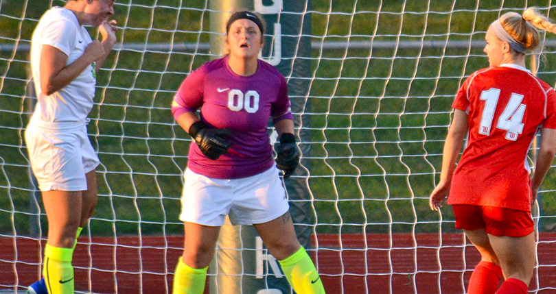 Early miscue sends @DubC_WSoccer to loss