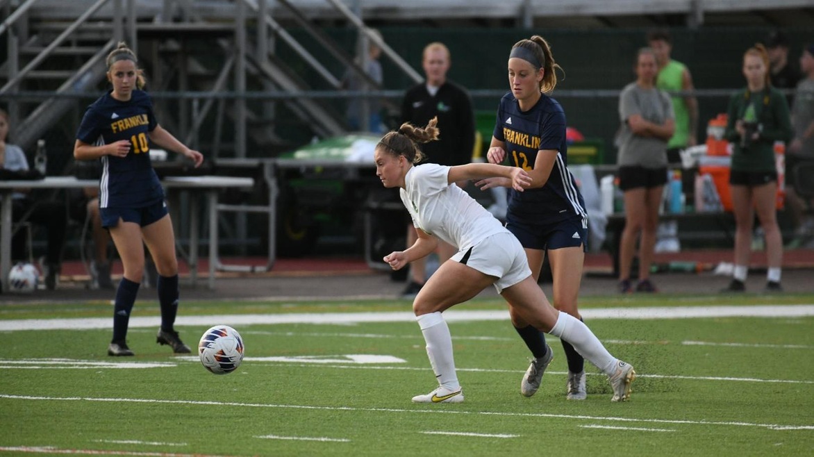 Women's Soccer Drops First Game of the Season in 2-0 Loss to Oberlin College