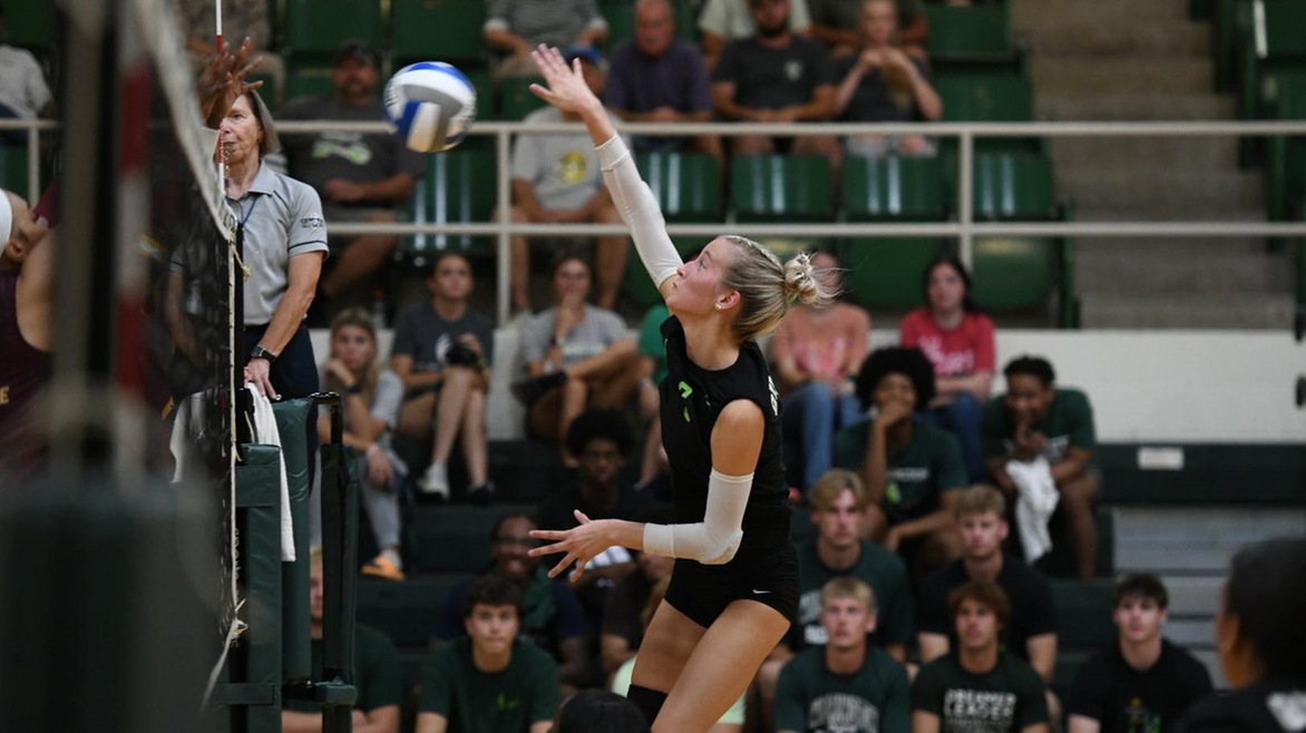Volleyball Dominates Central State in Straight Sets