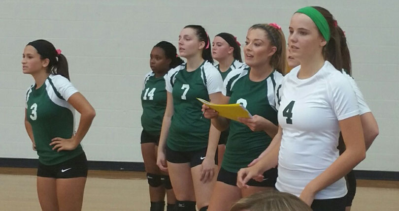 @DubC_Volleyball drops two
