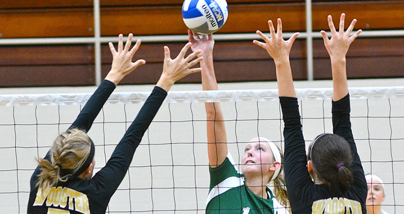 Transy beats @DubC_Volleyball in straight sets
