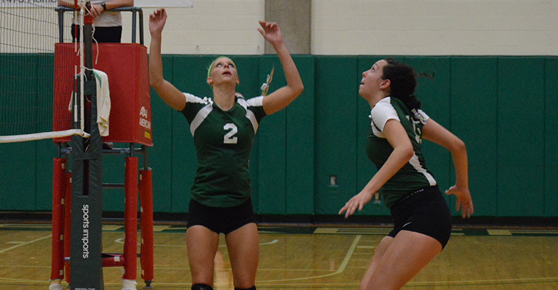 Neff shows versatility in @DubC_Volleyball loss