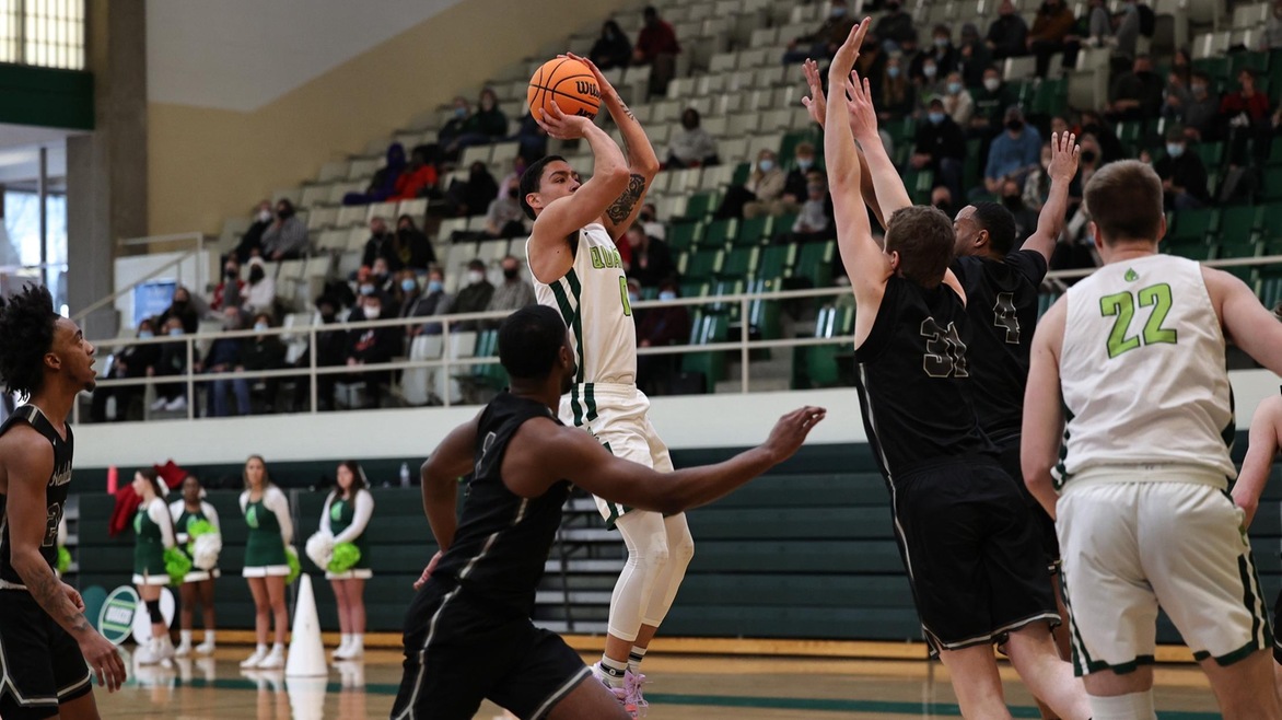 Men's Basketball Defeated at Capital 63-51 in Defensive Game