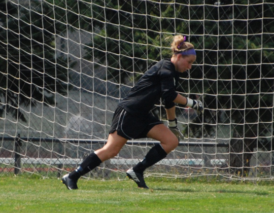 Women's soccer strikes early, shuts out ONU