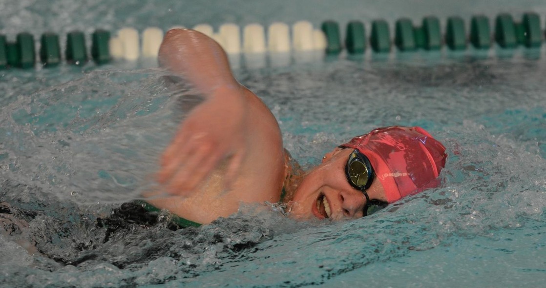 Women's Swimming Opens New Year at Manchester Saturday